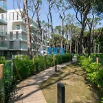 Jl Blu Resort